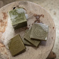 alinea Cosmétique|Accessoire De Salle De Bain*Cube savon de Marseille 300gr - Vert