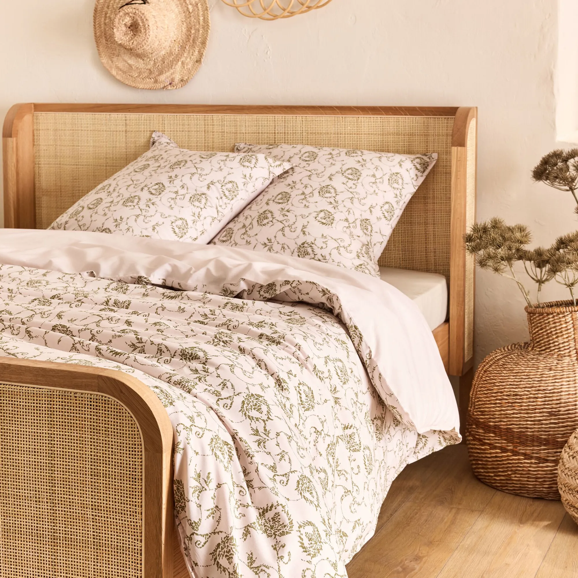 alinea Parure De Lit*Housse de couette 240x220cm et 2 taies d'oreiller 63x63cm en coton motif baroque - Blanc