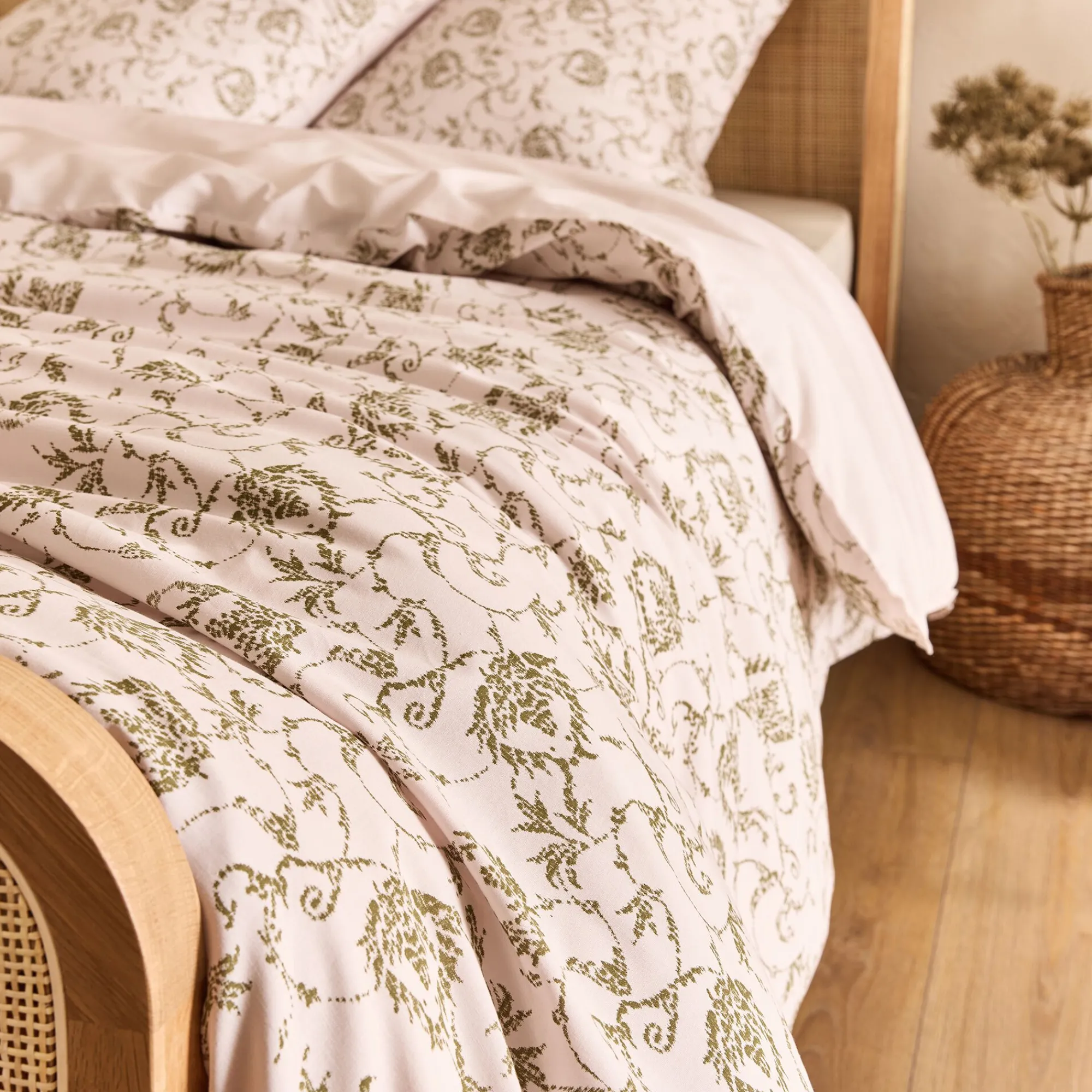 alinea Parure De Lit*Housse de couette 240x220cm et 2 taies d'oreiller 63x63cm en coton motif baroque - Blanc
