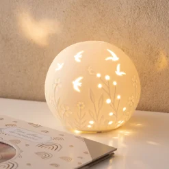 alinea Matelas Enfant|Lampe Chambre Enfant*Lampe à poser électrifiée forme globe ajouré en porcelaine D16cm - Blanc