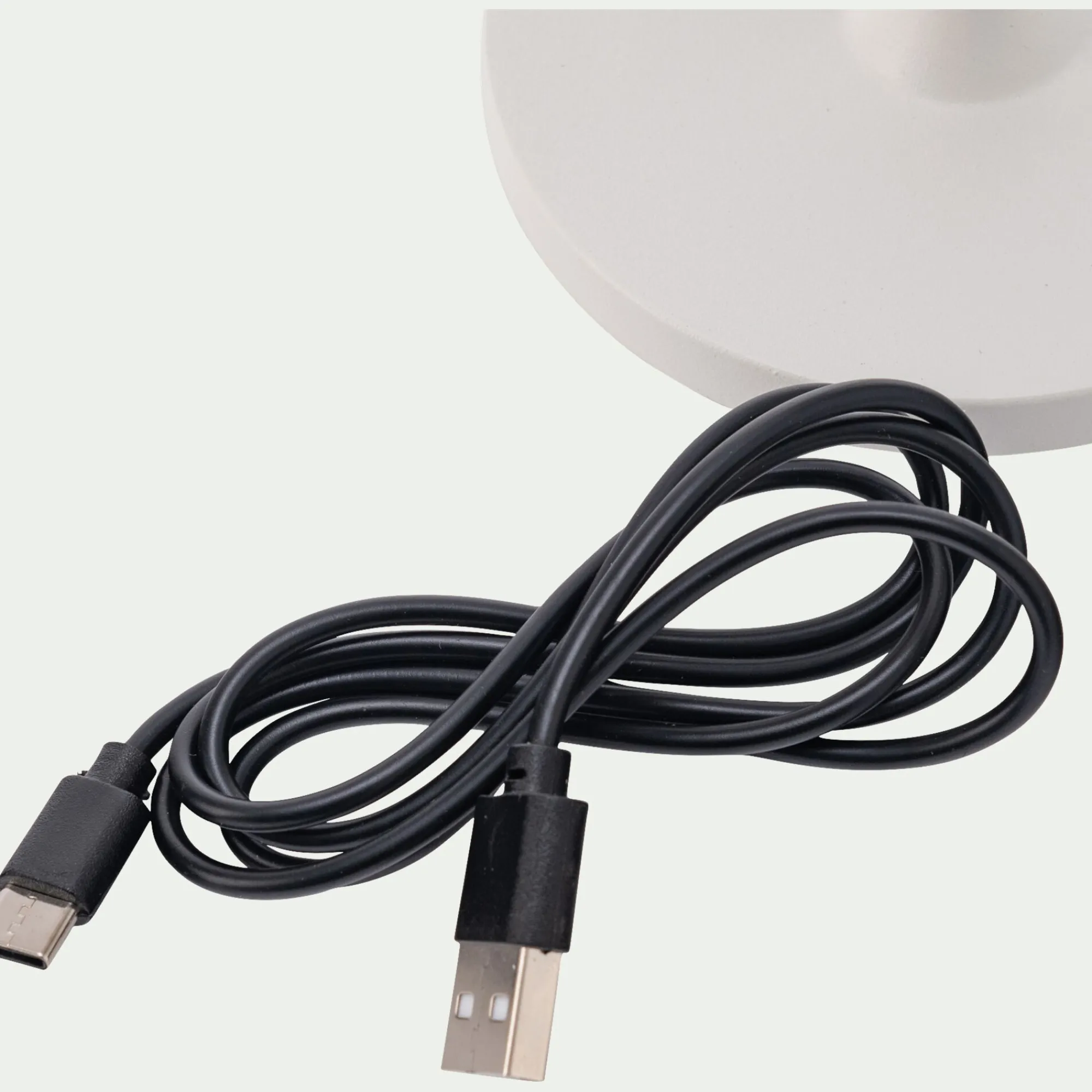 alinea Luminaire Exterieur|Lampe Et Lampadaire D'Extérieur*Lampe de table à poser nomade H37cm - Blanc