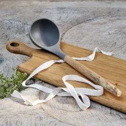 alinea Ustensile De Cuisine|Couvert De Service*Louche en bois et silicone - brun terre ombre