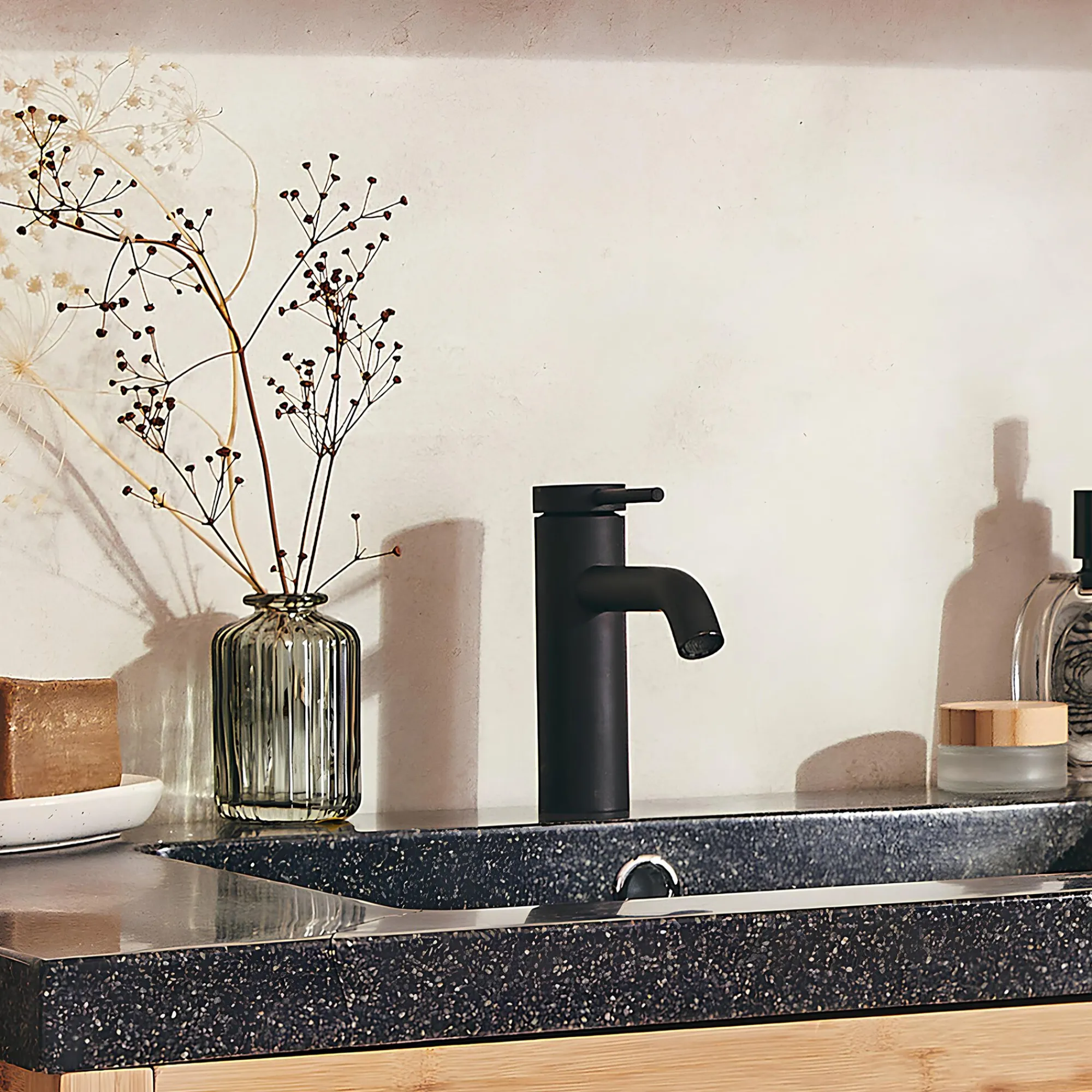 alinea Mitigeur*Mitigeur de lavabo en laiton - H14,6cm Noir
