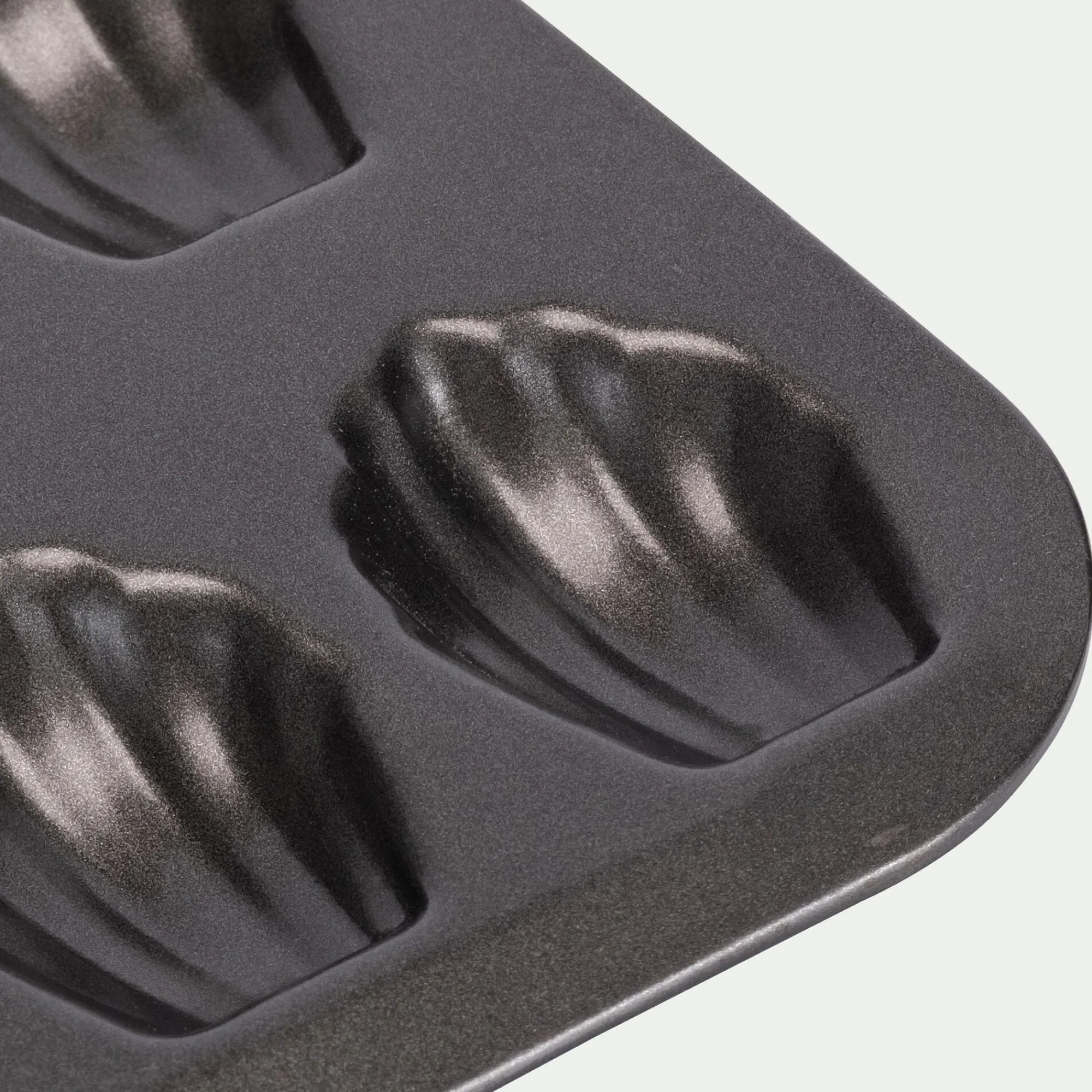 alinea Moule À Gâteau*Moule à 20 madeleines en acier - anthracite Gris