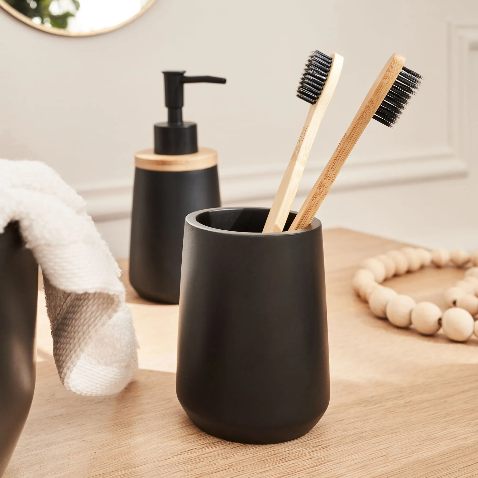 alinea Accessoire De Salle De Bain*Porte brosse à dent en polyresine - Noir