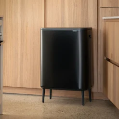 alinea Poubelle*Poubelle de tri Brabantia de cuisine en acier et plastiques recyclés - mat 2x30L Noir