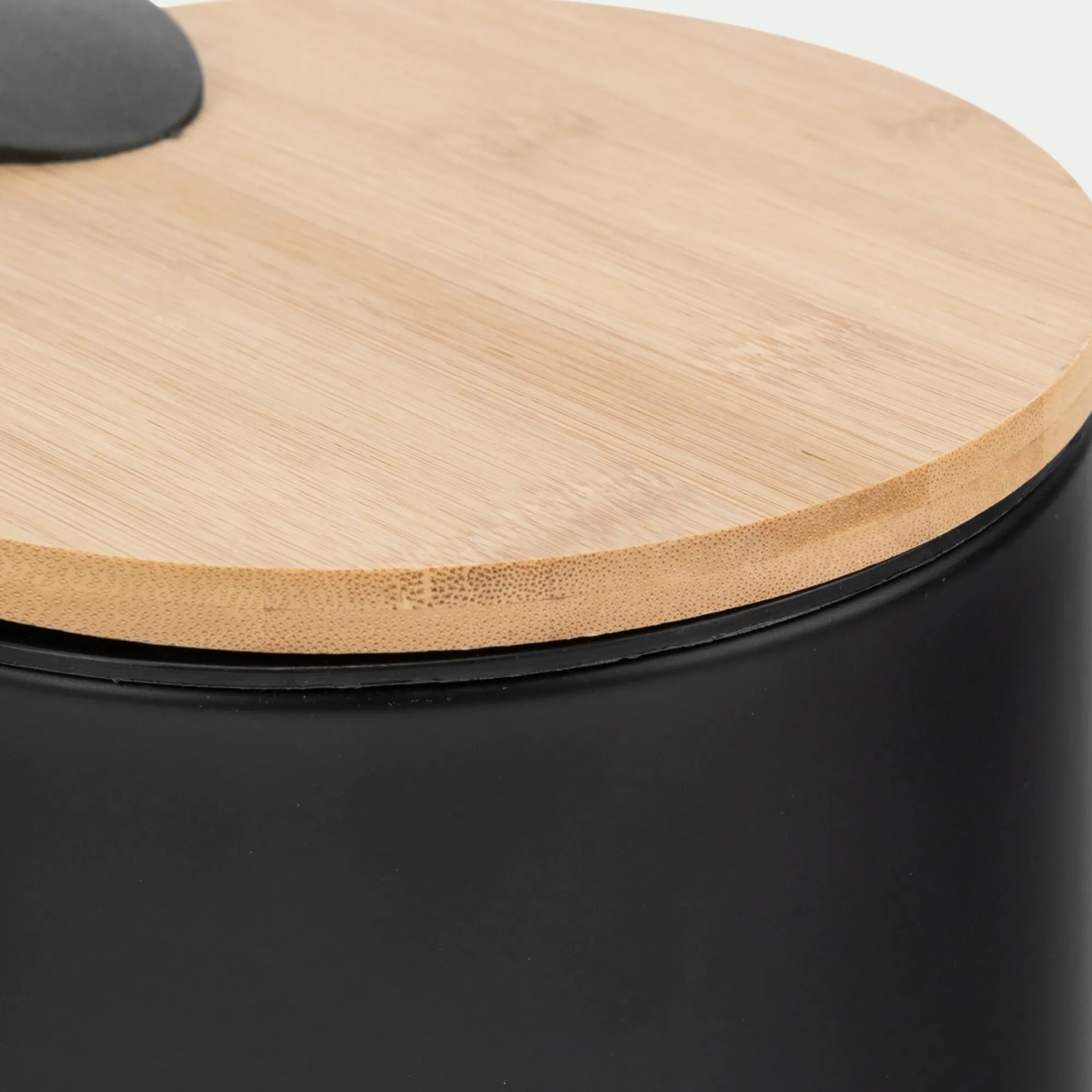 alinea Accessoire De Salle De Bain|Panier De Rangement Salle De Bain*Poubelle en métal et bambou 2,5L - Noir