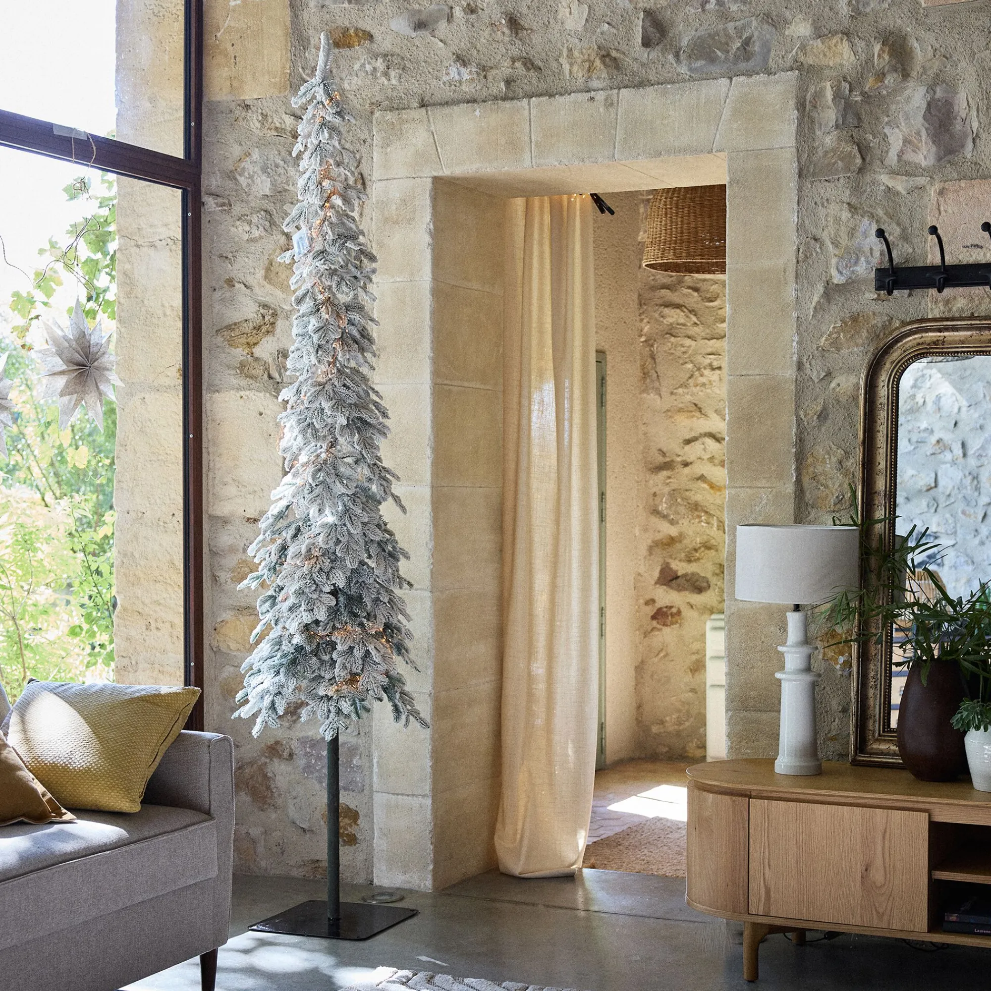 alinea Grand Sapin De Noël*Sapin de Noël artificiel enneigé D60xH240cm - Blanc