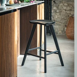 alinea Tabouret Haut De Bar*Tabouret haut en chêne massif H66cm - Noir